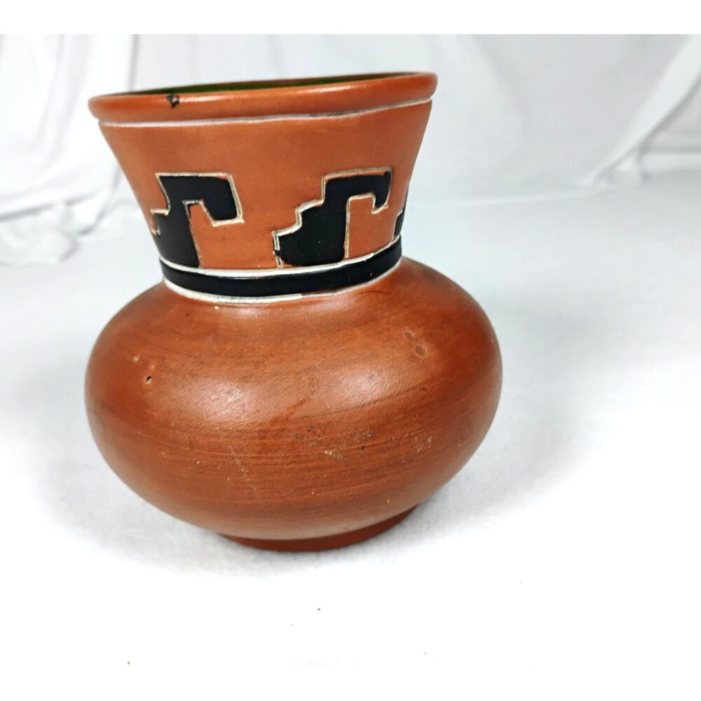 Leopoldo de Mexico Signed Handmade Terracotta Red Clay Pot Vase Mexican Folk Art